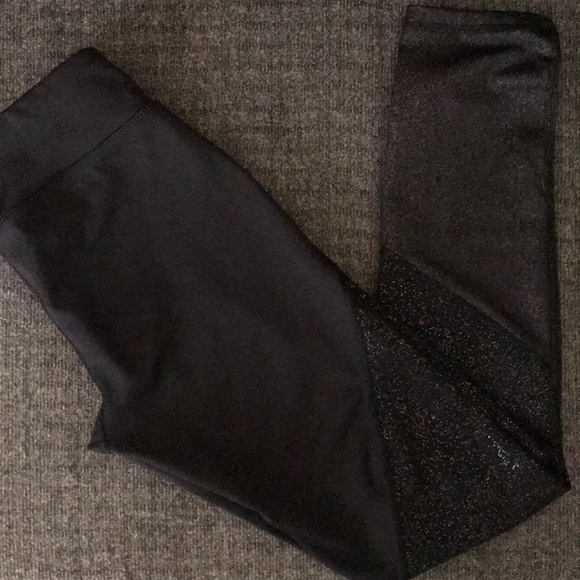 OLD NAVY ACTIVE-Black Sparkle Legging-LIKE NEW! - Picture 5 of 6